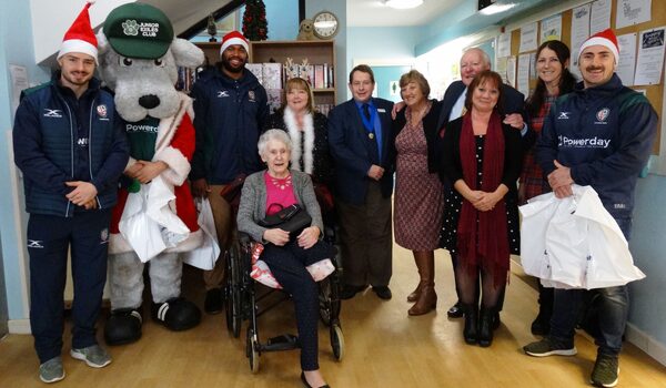 Very merry meals on wheels 